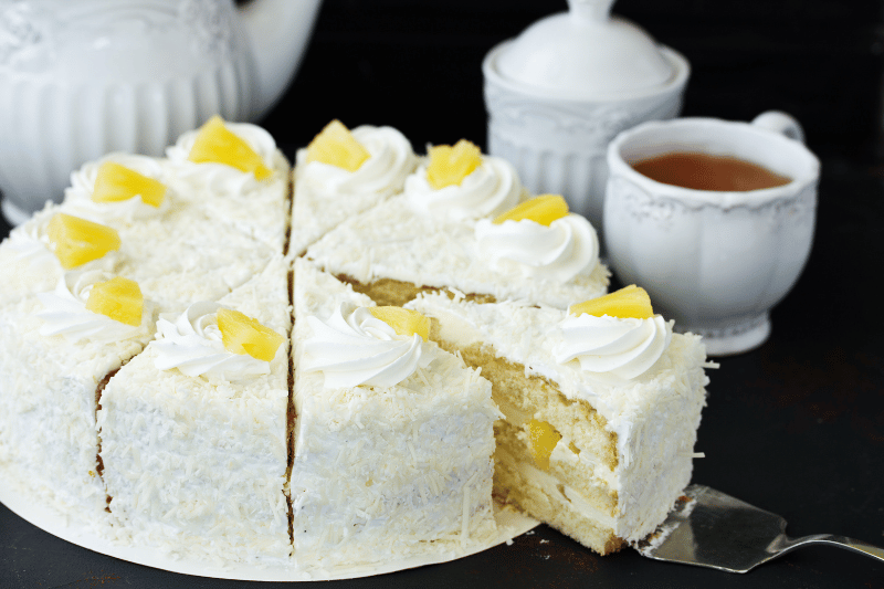 PINEAPPLE CAKE